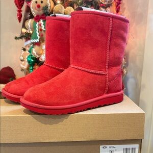 UGG Kids Classic II boot in Samba Red